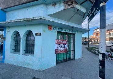 Local en esquina sobre Avenida Luro - Mar del Plata