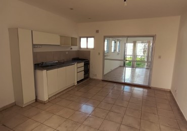 Ph dos ambientes amplios  con parque- Villa  Lourdes - Mar del  Plata .  