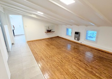 Amplio piso de oficina en zona puerto - Alquiler 24 meses