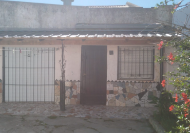 PH 3 Ambientes con cochera y patio- Planta Baja - Zona Champagnat.