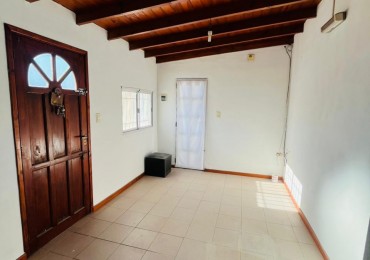 Alquiler 24 meses - PH tres ambientes - Villa Lourdes