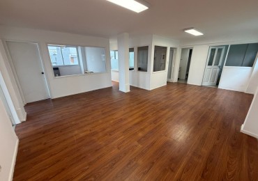 Amplio piso de oficina en zona puerto - Alquiler 24 meses - Mar del Plata