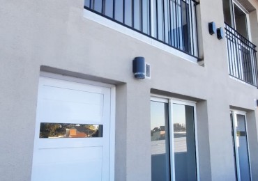 Dpto 3 ambientes a la calle con cocherra y balcon - Termas Huinco - Alquiler 24 meses - Mar del Plata. 